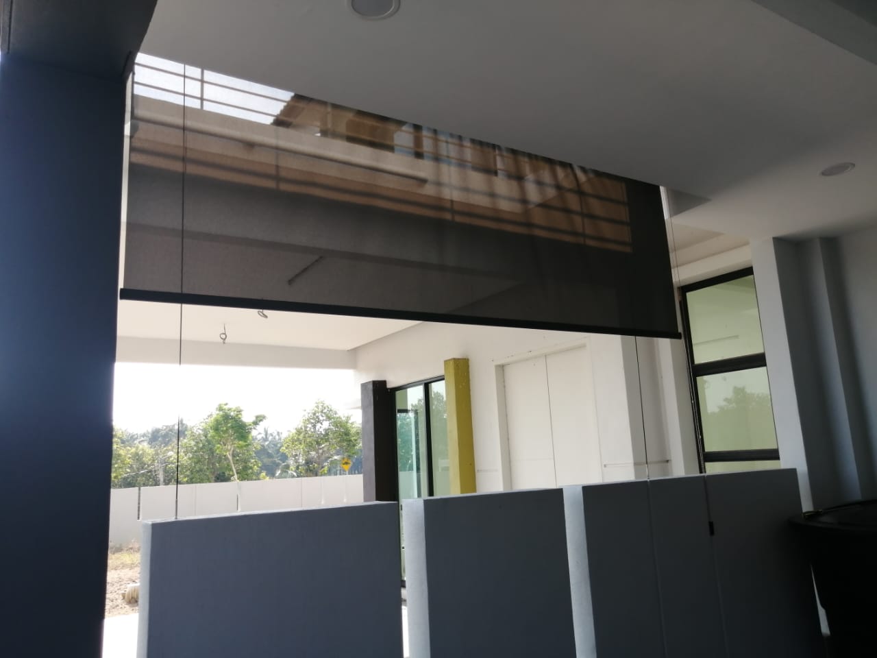 OUTDOOR ROLLER BLINDS
